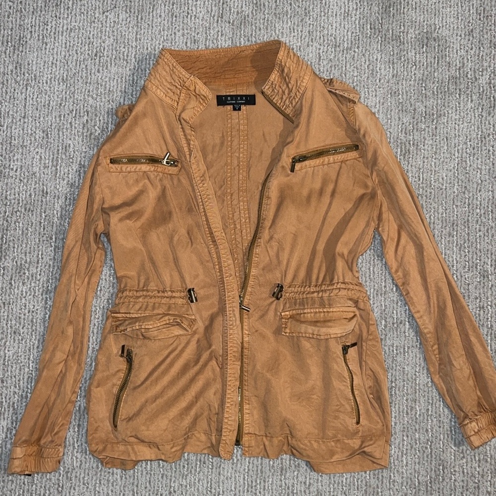 Zip up thin jacket/ top